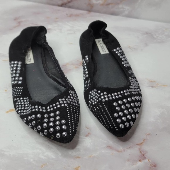Kelsi Dagger Pointed toes studded flats 7.5 - Picture 2 of 14